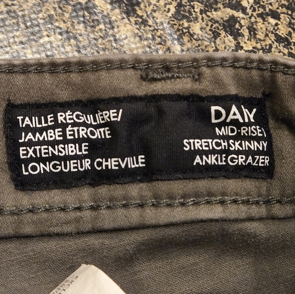 Buffalo David Bitton Pants Olive Midrise Stretch Skinny Ankle Grazer Women 16/36 - Picture 8 of 14